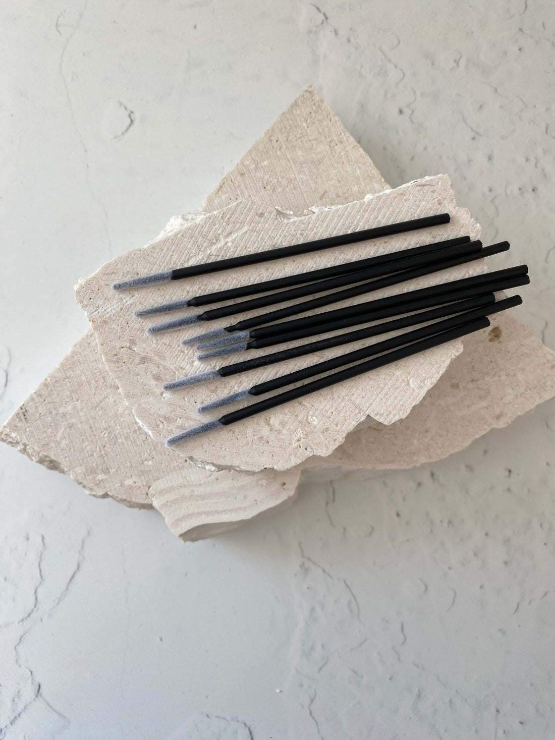 Long Microbrushes - White &amp; Black (100 pack)